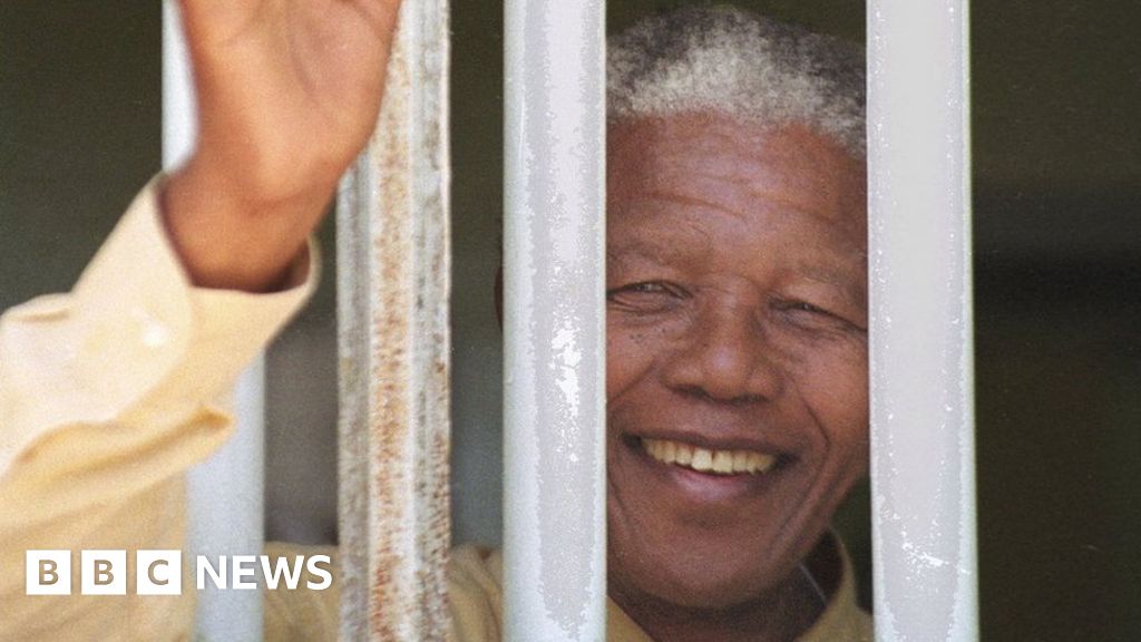 Nelson Mandela's Robben Island cell key returning to South Africa - minister