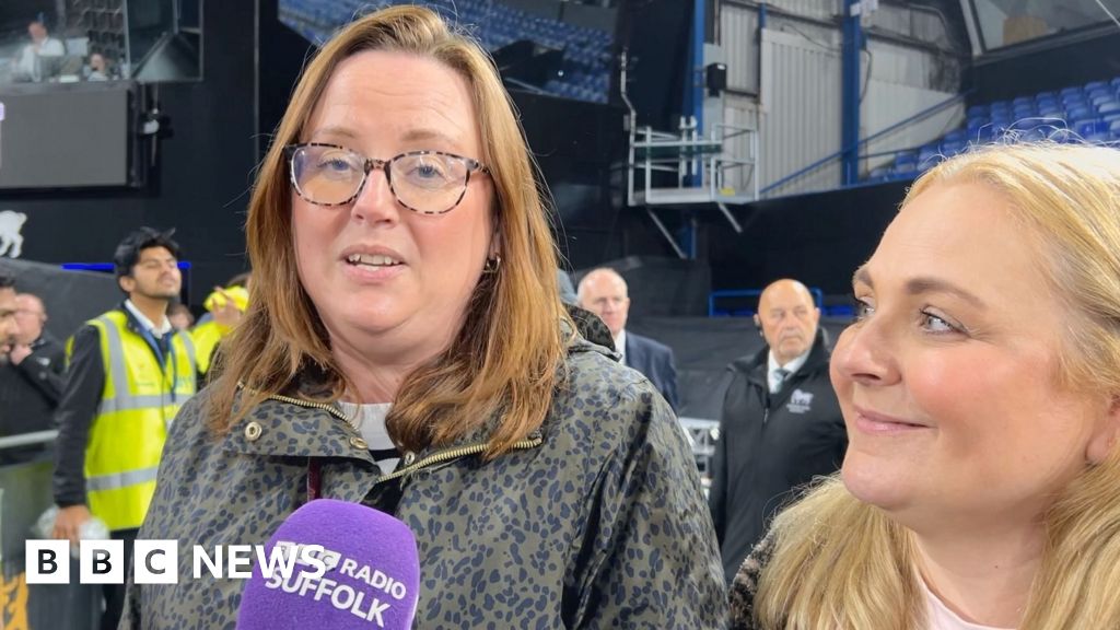 Boxing fans react to Wardley knockout win