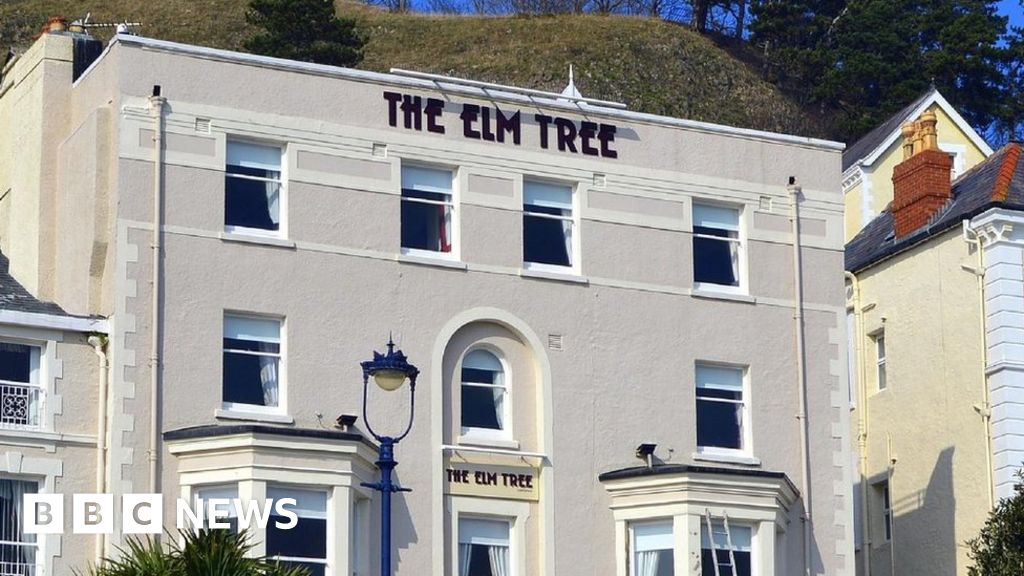 Hotelsamong Greensboro Christmas Parade 2022 Llandudno Hotels 'Among The Best In World And Uk' - Bbc News