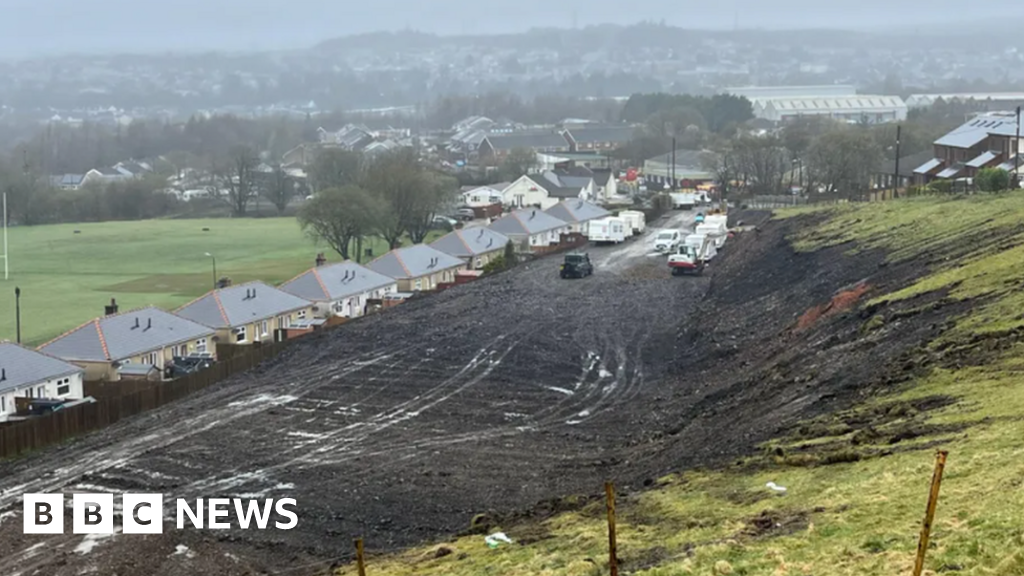 Nantyglo: Stop notice after travellers excavate behind homes