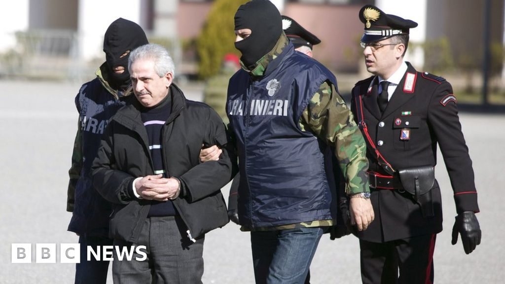 Italian mafia: How crime families went global - BBC News