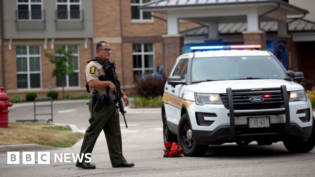 Highland Park shooting: Man arrested after 4 July mass shooting