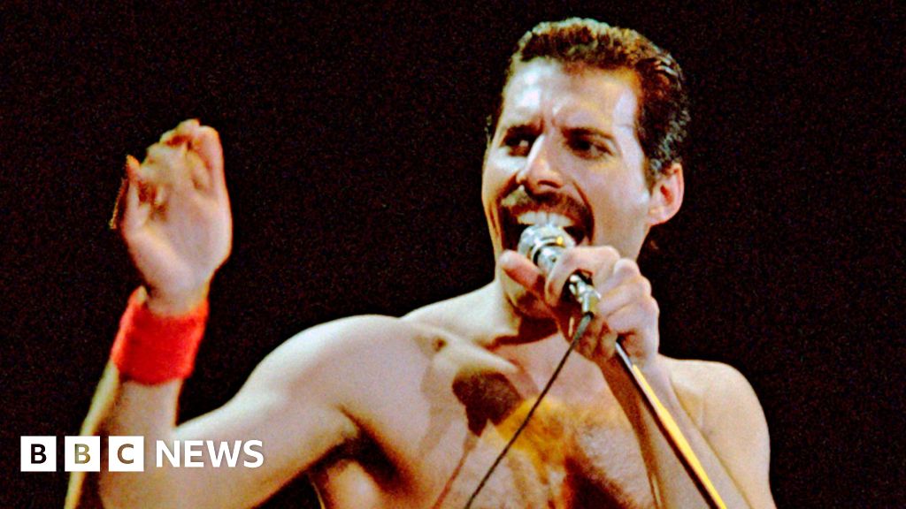 Queen's Greatest Hits sells seven million copies, breaking UK chart record