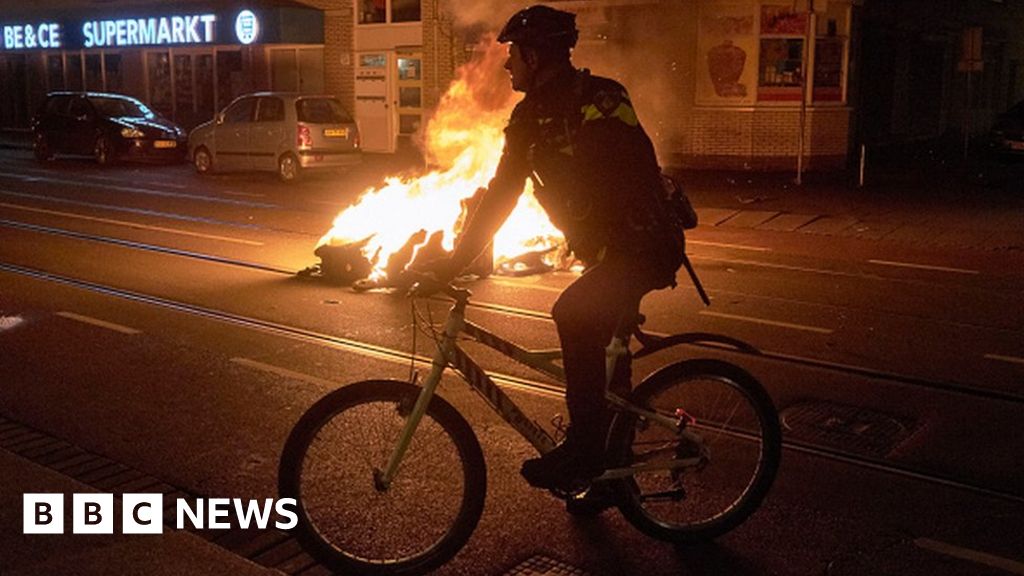 Covid: Dutch curfew riots rage for third night time