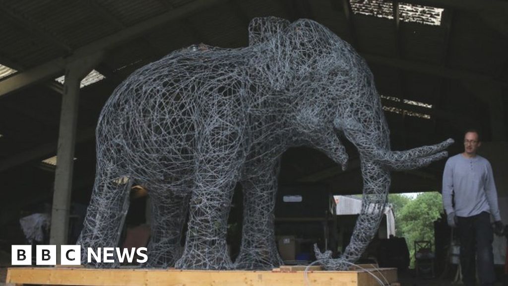 彫刻・オブジェ Alice Waese Elephant Woman Sculpture _103711599_tonyandrosie.jpg