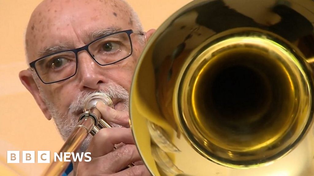 Parkinson's Disease Playing the trombone 'raises mojo' BBC News