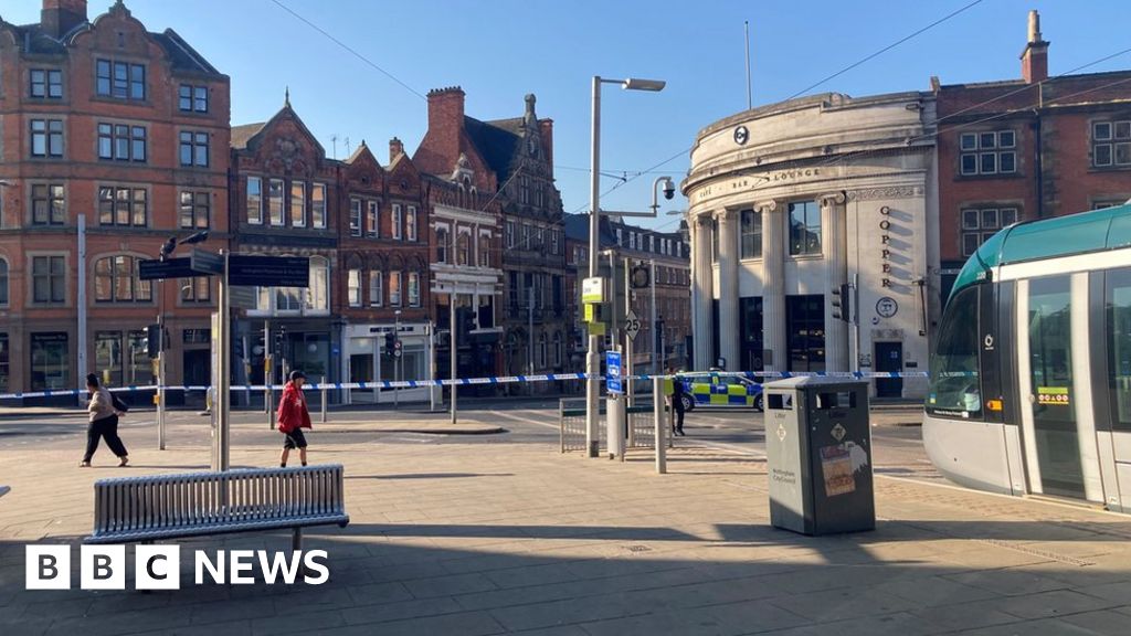 Large police cordon causing disruption in Nottingham