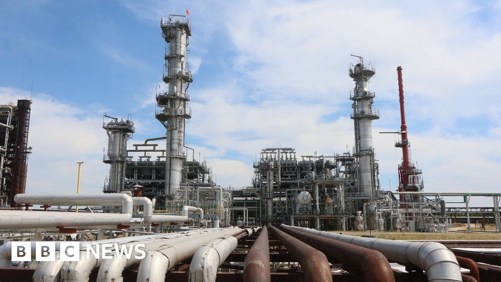Lithuania prepared to stop Russian oil and gas imports