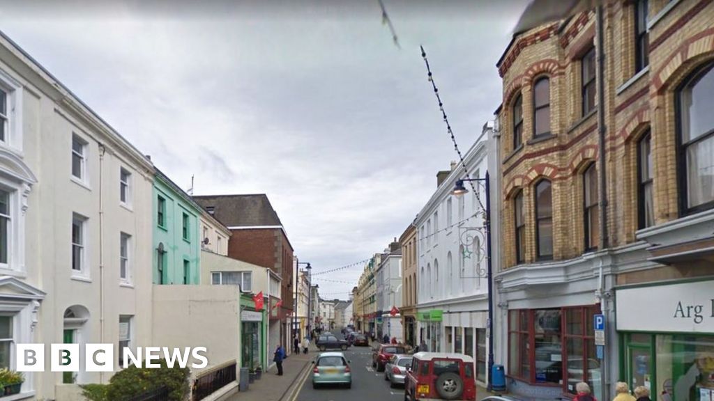 Isle of Man town centre and village speed limits could be cut to 20mph ...
