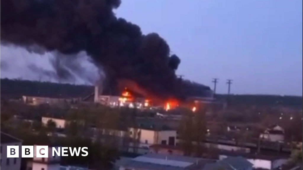 Голяма електроцентрала близо до Киев беше напълно унищожена от руски
