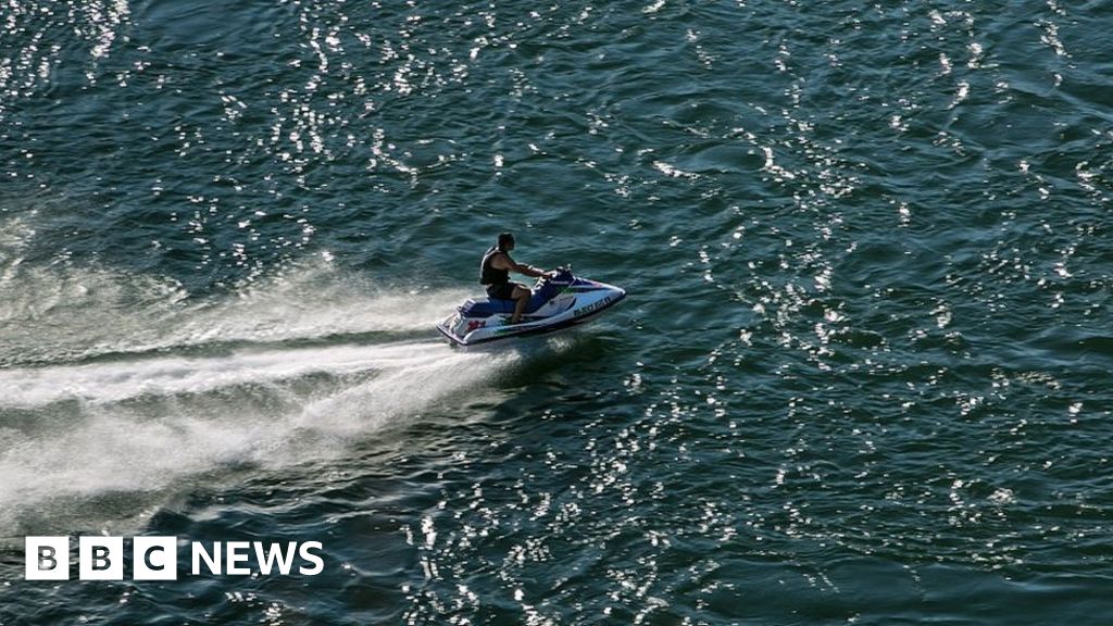 Jet ski tourists shot dead in Algerian waters - BBC News