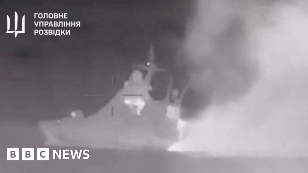 Война на Украине: атака дронов потопила корабль Черноморского флота РФ, заявил Киев