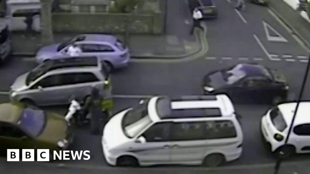 Cctv Disproves Robbery Accusation Bbc News