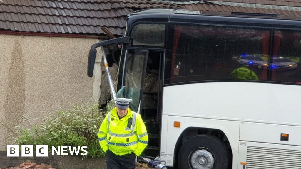 Driver hurt after bus crashes into East Whitburn house BBC News