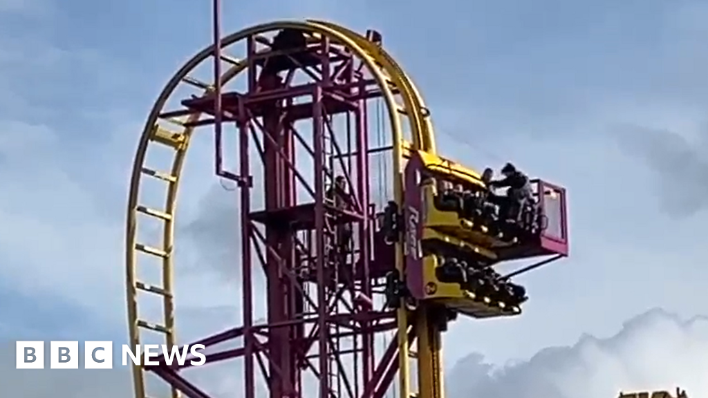 Adventure Island ride malfunctions in Southend-on-Sea, Essex