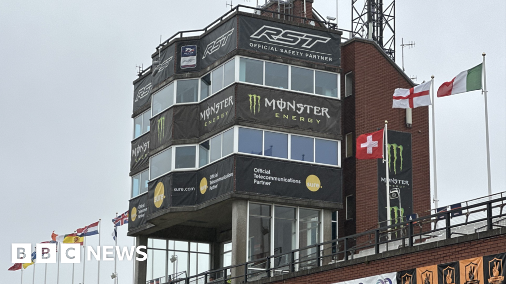 Wet roads delay the start of the opening race day of the Manx Grand Prix