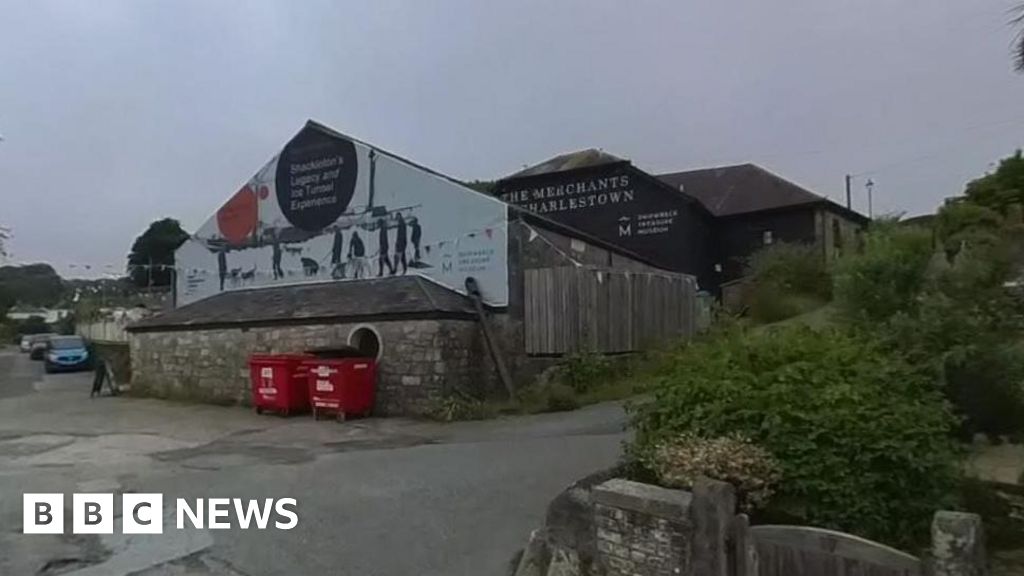 Concerns over Charlestown shipwreck museum up for sale