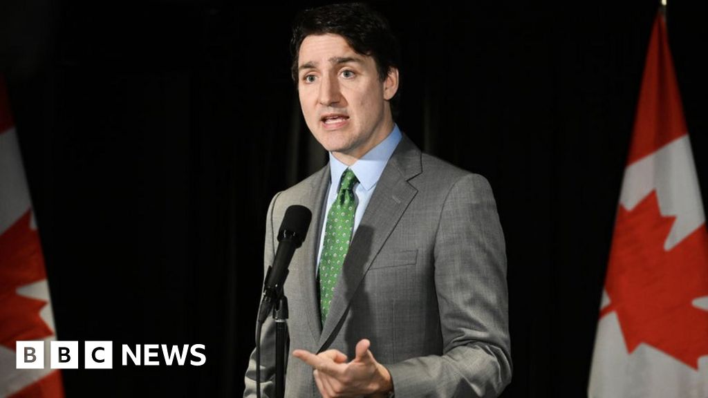 Trudeau a kanadai választásokba való külföldi beavatkozást vizsgáló bizottság előtt áll