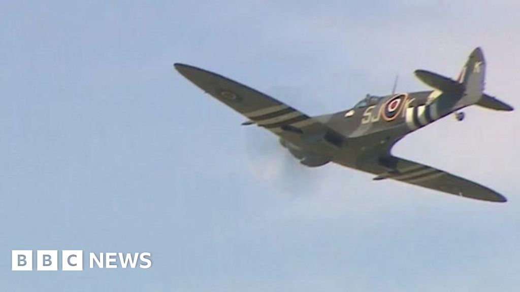 Battle Of Britain Anniversary Marked With Flypast Bbc News