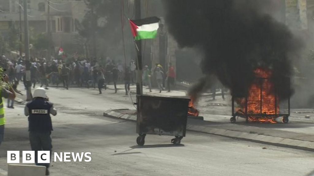 Three Israelis Killed In Jerusalem Attacks Bbc News 5252