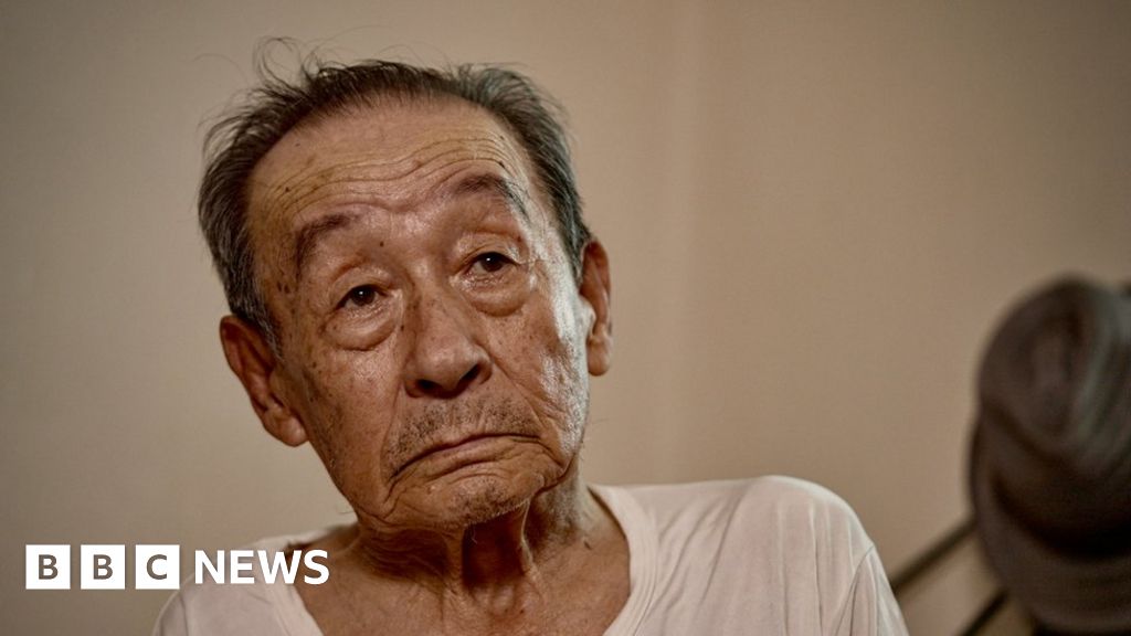 На 92 годишна възраст Лий Дае бонг не обича особено
