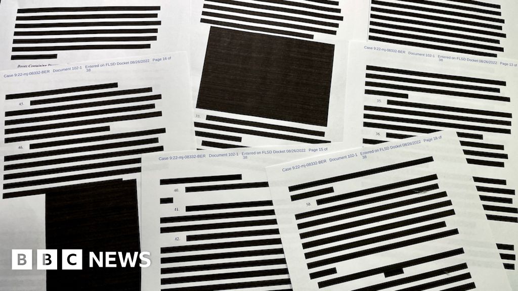 Why politicians keep misplacing classified documents