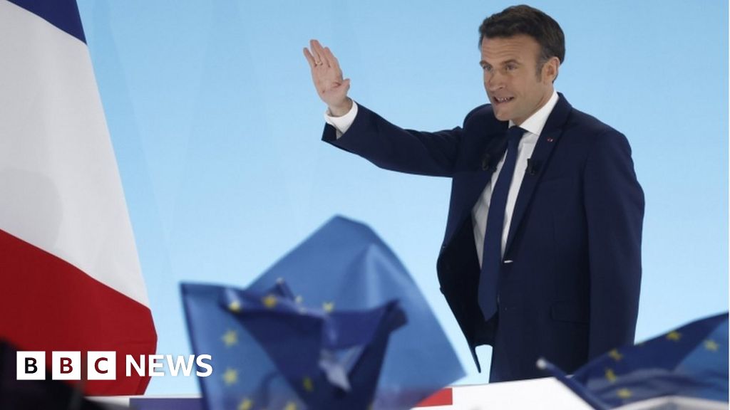 French elections: Macron and Le Pen to fight for presidency