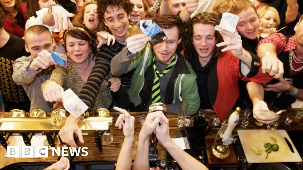 Otley Run: Report pub crawl offences, councillors say | Flipboard