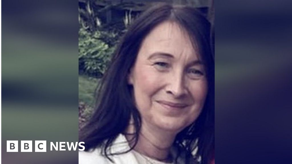 Police name pedestrian killed in Rutherglen crash BBC News