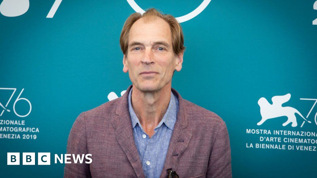 Julian Sands: Police resume air search for missing British actor
