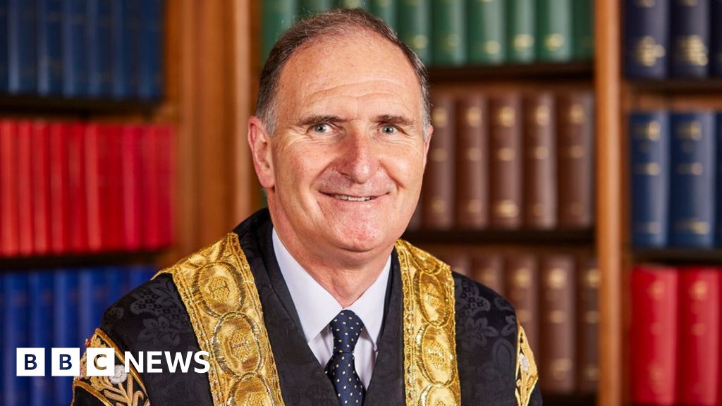 Lord Justice Lloyd-Jones sworn into Supreme Court - BBC News