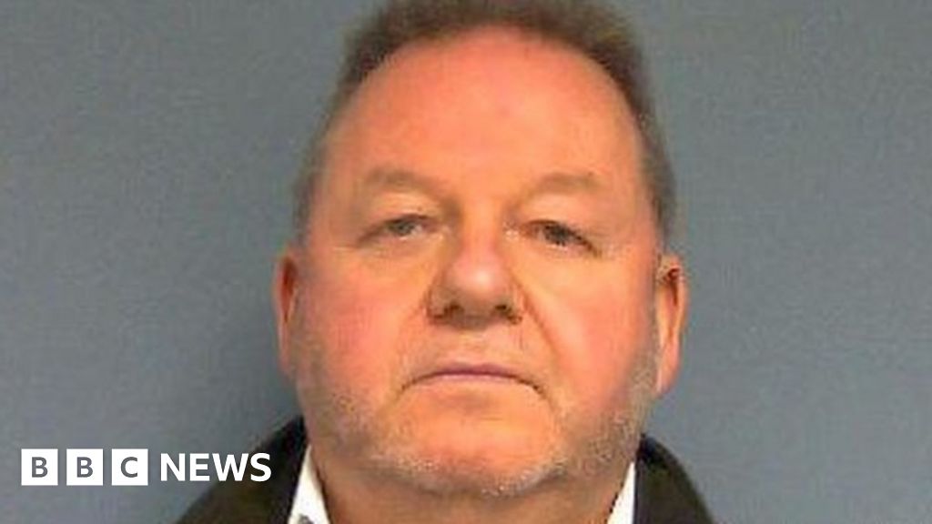 Reading Office Furniture £1m Tax Fraud Businessman Jailed - BBC News