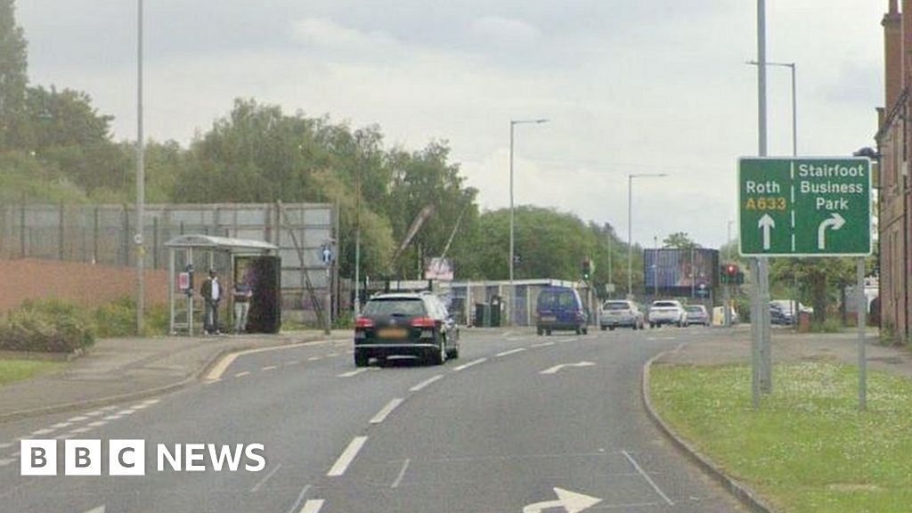 Barnsley: Girl, 16, critical after car hits brick wall - BBC News