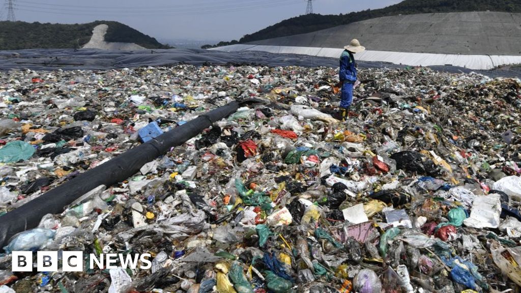 A rubbish story: China's mega-dump full 25 years ahead of schedule 