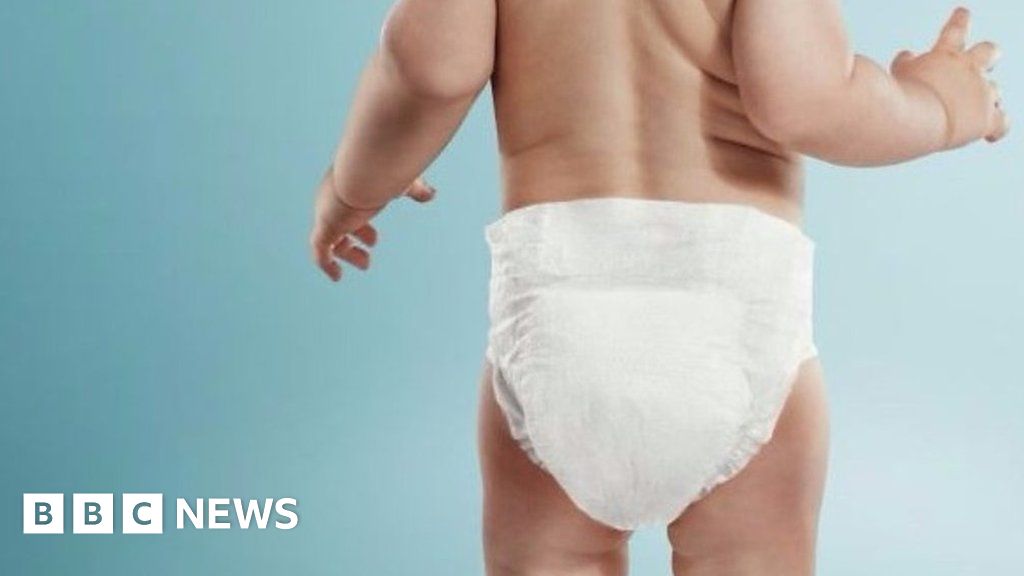 What's in a disposable nappy? BBC News