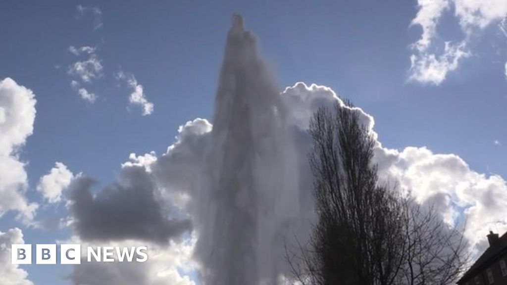 Burst pipe causes huge water spout in Halewood BBC News