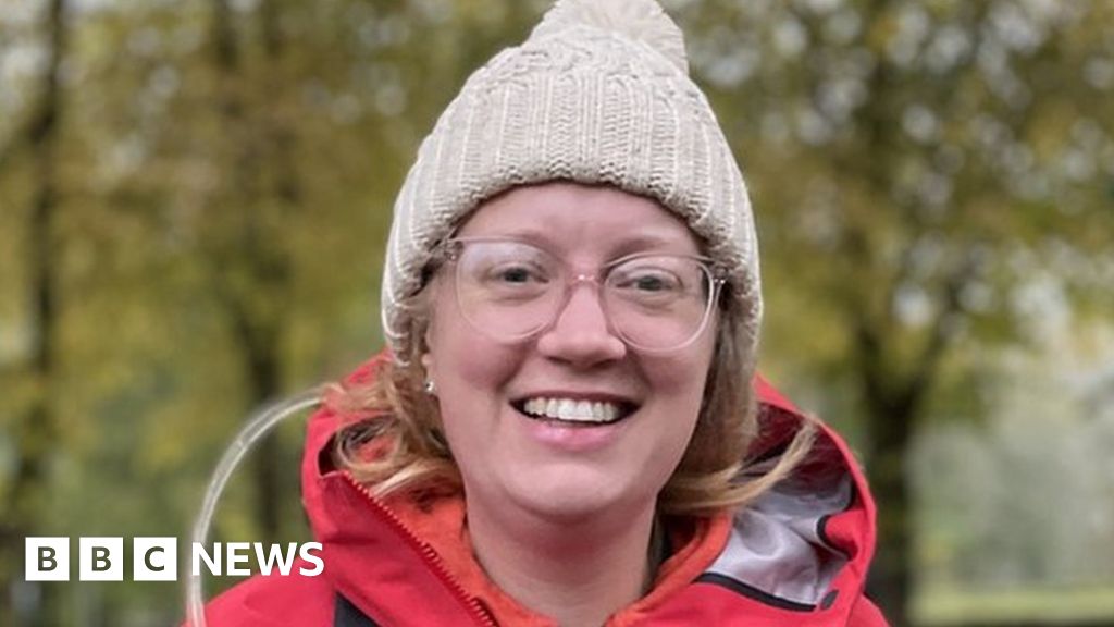 Woman completes 1,000mile national parks walking challenge BBC News