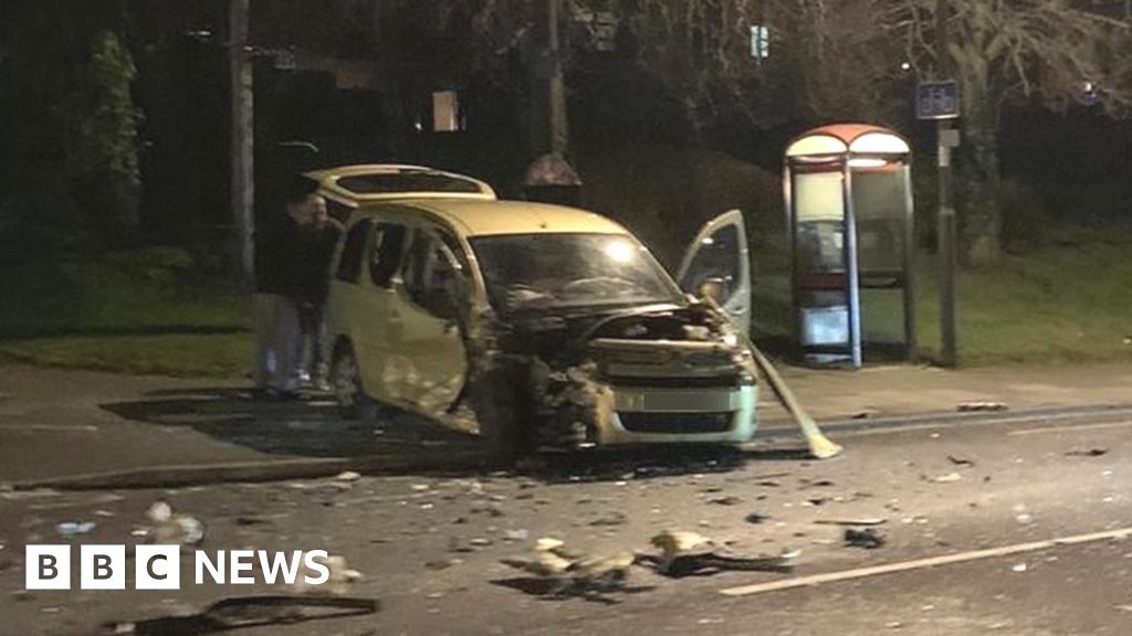 Gateshead car crash kills man