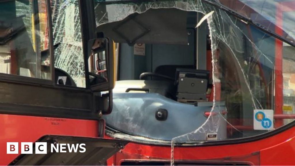 Six Injured In Head-on Crash Between Two Buses In Birmingham - BBC News