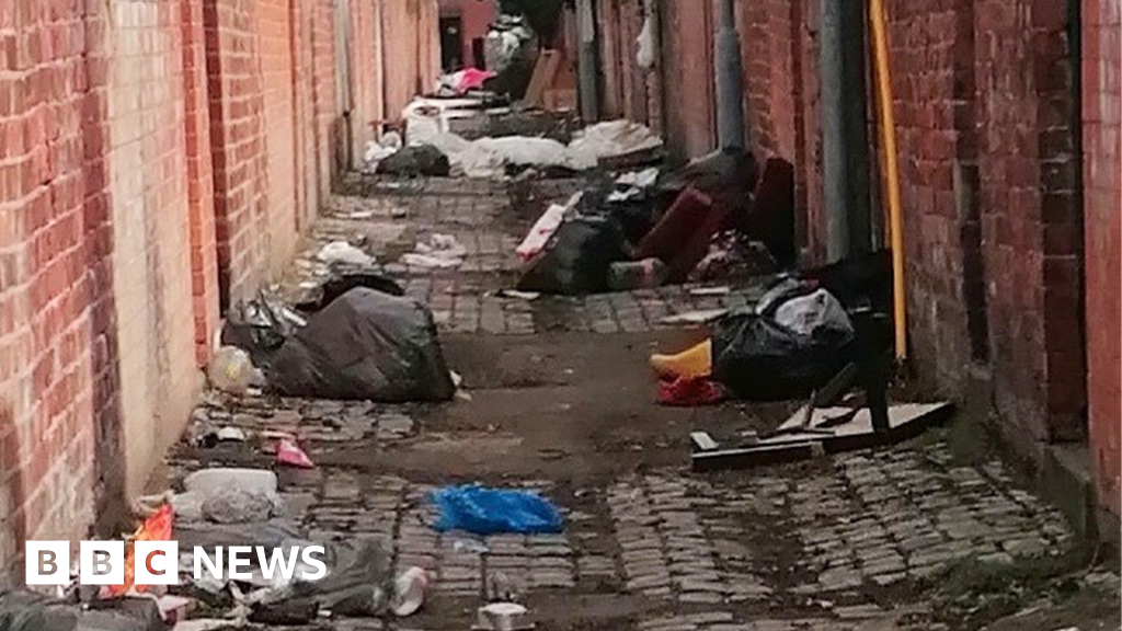 Two tonnes of rubbish cleared from Middlesbrough alley