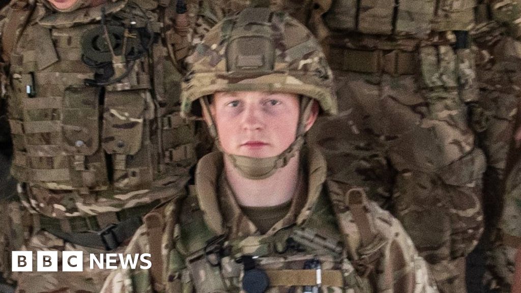 Afghanistan: British soldiers facing 'extraordinary circumstances'