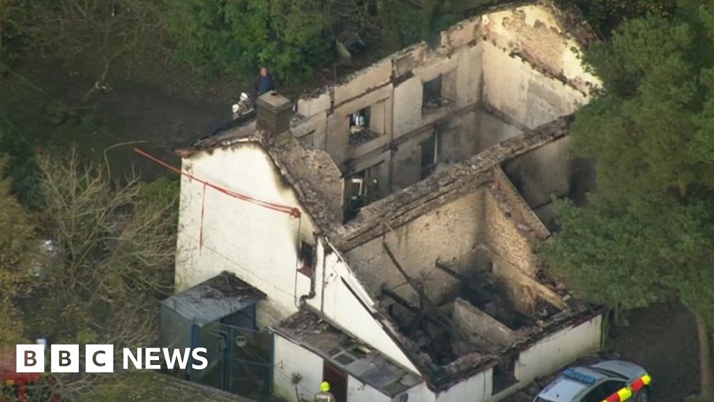 Llangammarch Wells fire: Dad and five children feared dead 