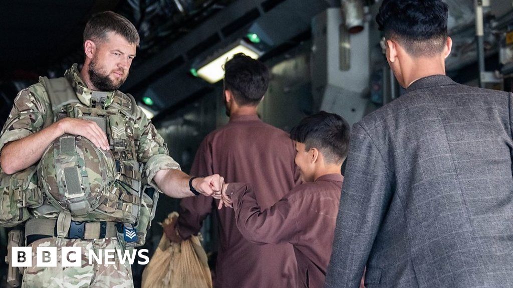 Wallace: Extension to 31 August Afghanistan withdrawal deadline 'unlikely'