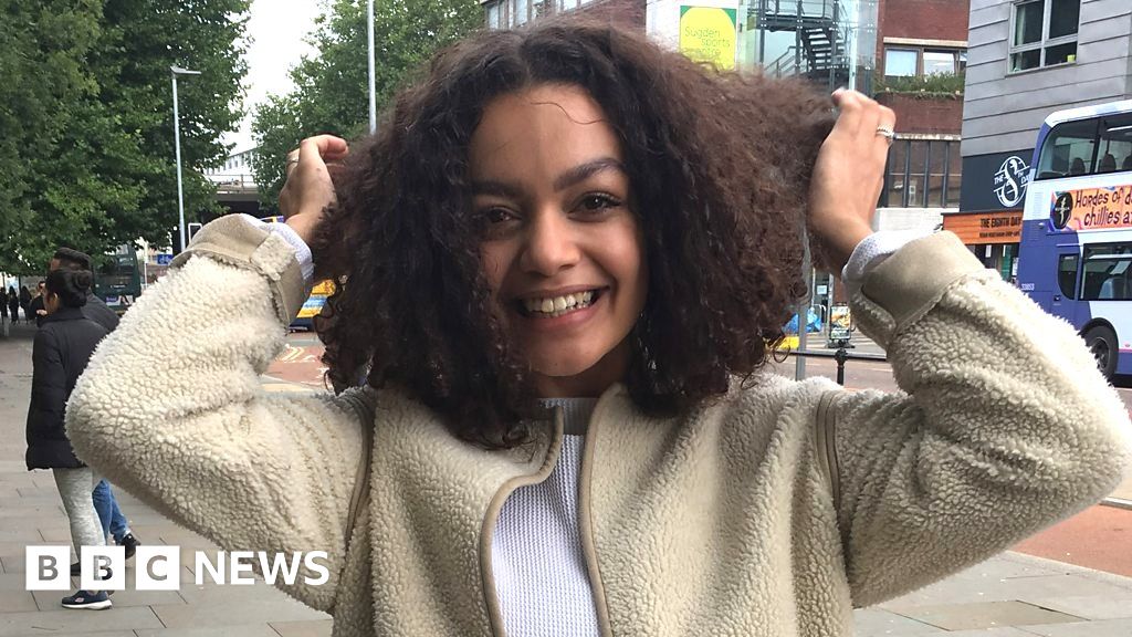 World Afro Day: ‘Why I love my natural hair’ - BBC News