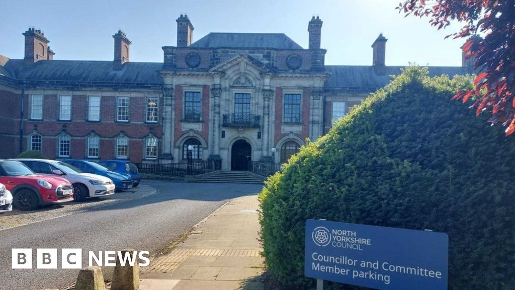 North Yorkshire towns' transport projects financially risky, says