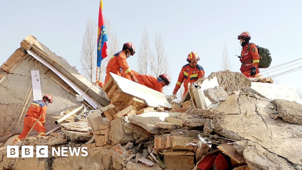 Terremoto de Gansu: más de 120 personas murieron en el terremoto más mortífero de China en años