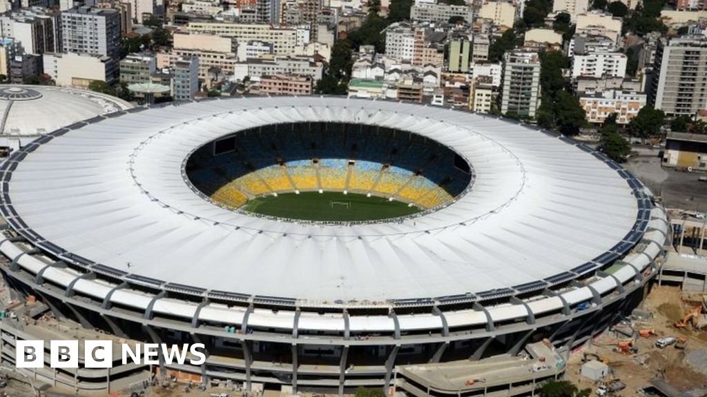 Brazil graft probe focuses on World Cup football stadiums - BBC News