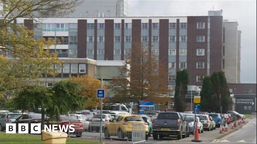 County Durham surgeon accused of girls' sexual assault - BBC News