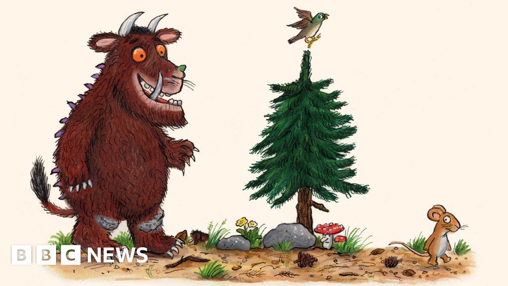 The Gruffalo Author Julia Donaldson Shows Her Characters Social 