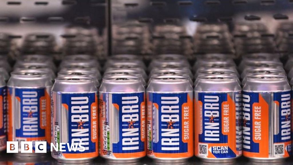 Irn-Bru drivers walk out on first day of strike